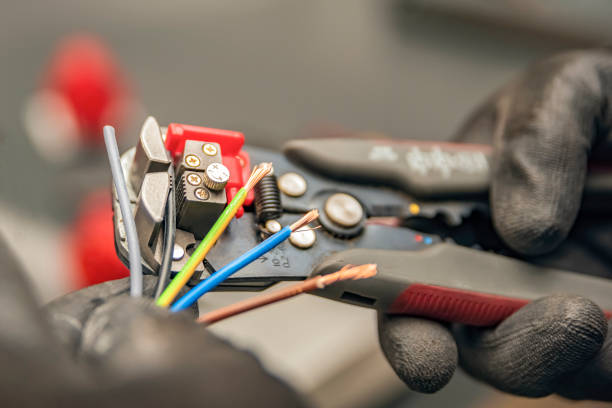 Best 24-Hour Electrician  in Florissant, MO